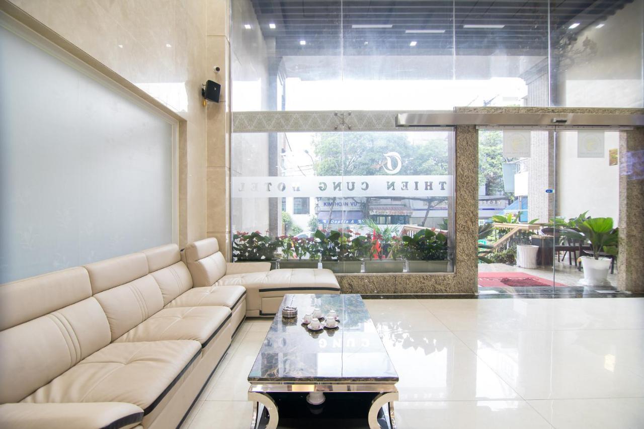 Reddoorz Plus Near Lotte Mart Cong Hoa 호치민 외부 사진