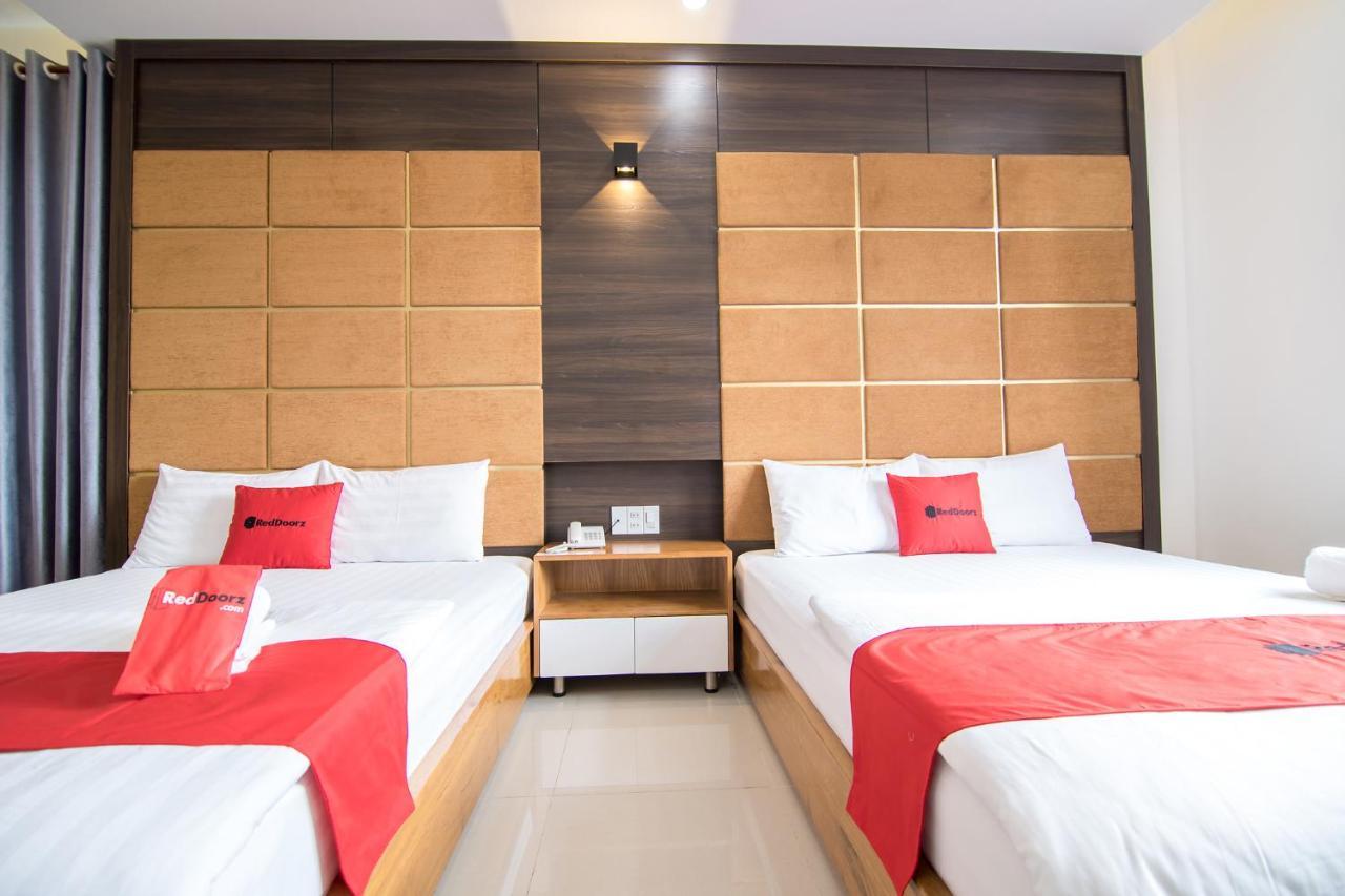 Reddoorz Plus Near Lotte Mart Cong Hoa 호치민 외부 사진