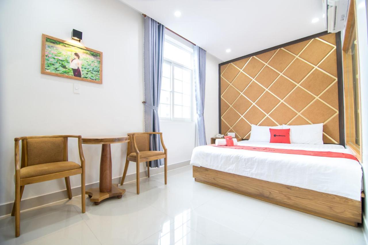 Reddoorz Plus Near Lotte Mart Cong Hoa 호치민 외부 사진