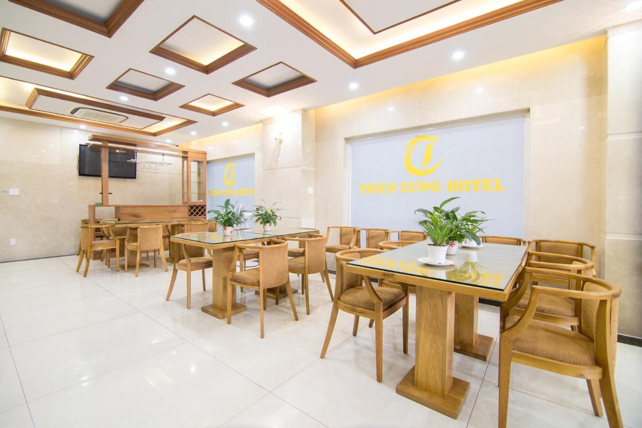 Reddoorz Plus Near Lotte Mart Cong Hoa 호치민 외부 사진