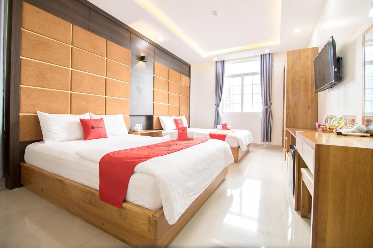 Reddoorz Plus Near Lotte Mart Cong Hoa 호치민 외부 사진